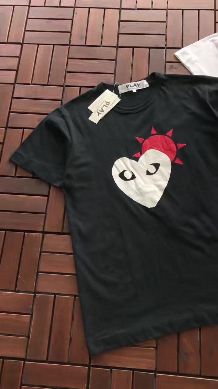 Comme des Garcons T-shirt 2