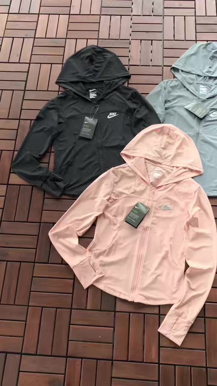 Nike Hoodie Woman 2