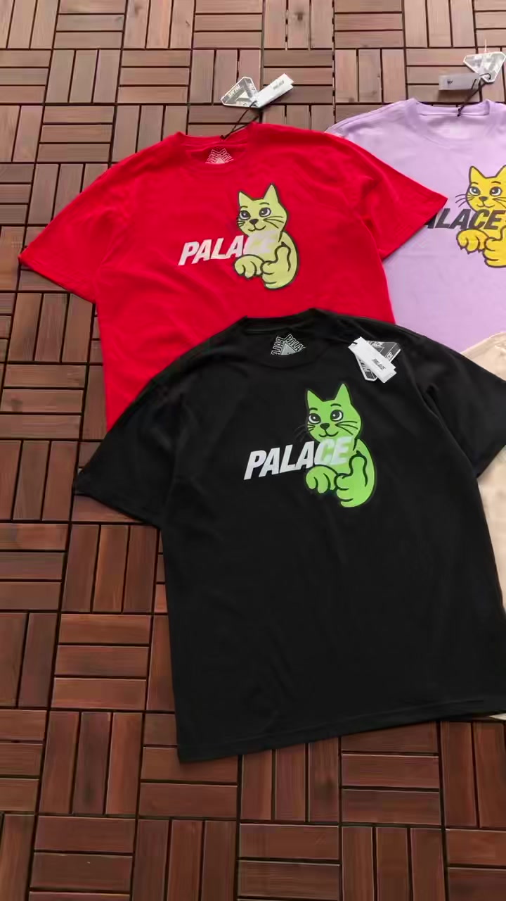 P La E T-shirt · 3
