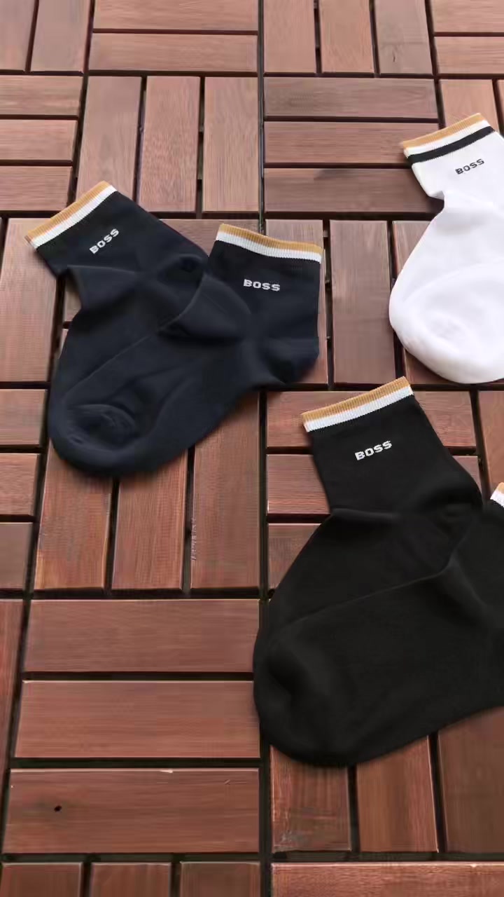 H G B S Socks