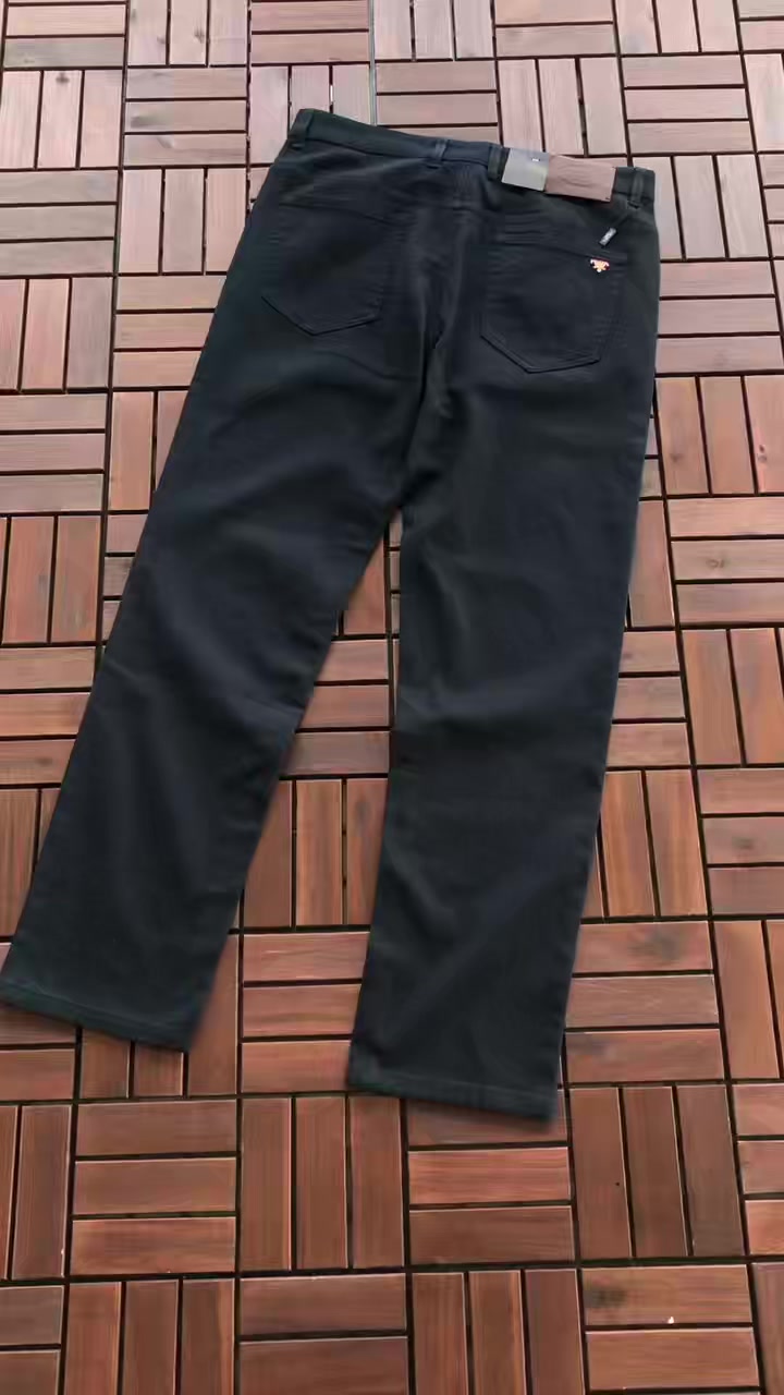 P A A Jeans 2