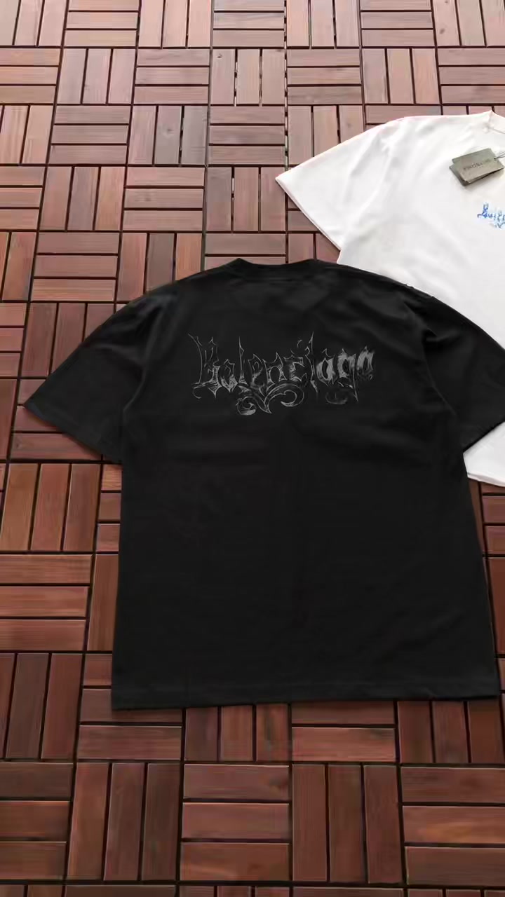 B L Ia A T-shirt · 2