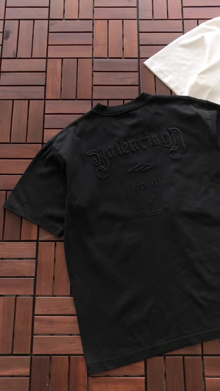 B L Ia A T-shirt 2