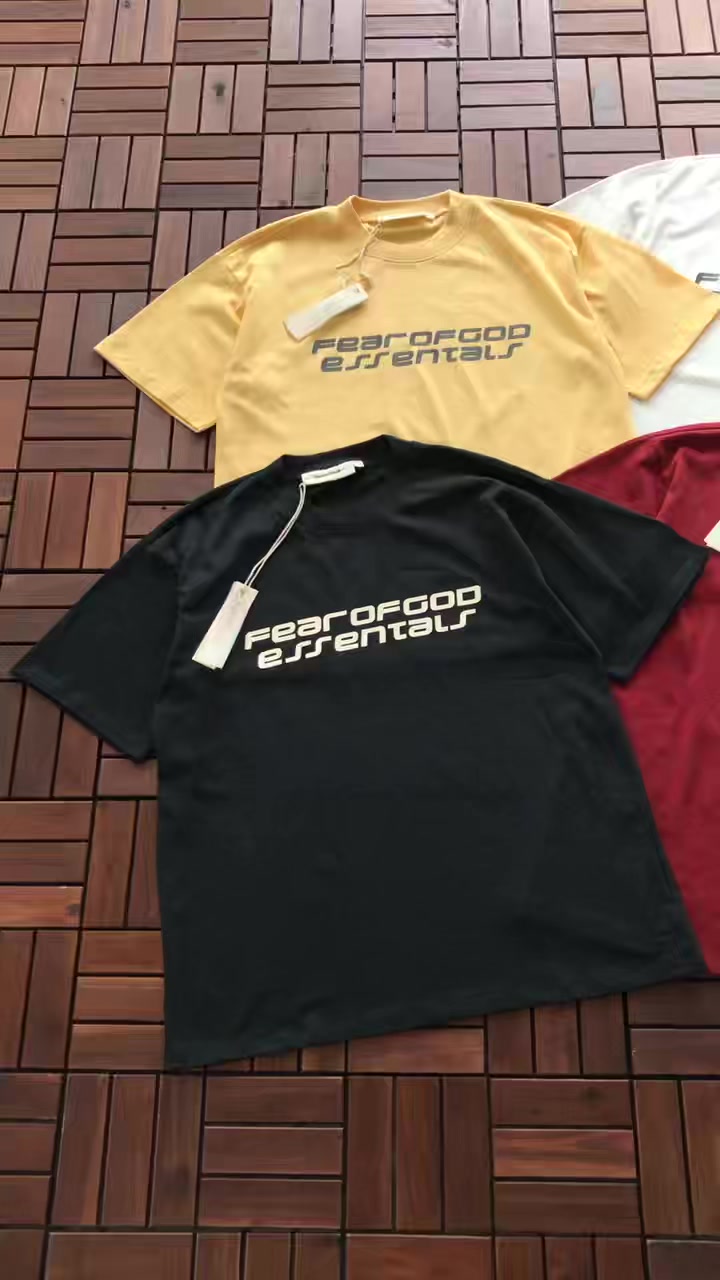 Essentials T-shirt 11