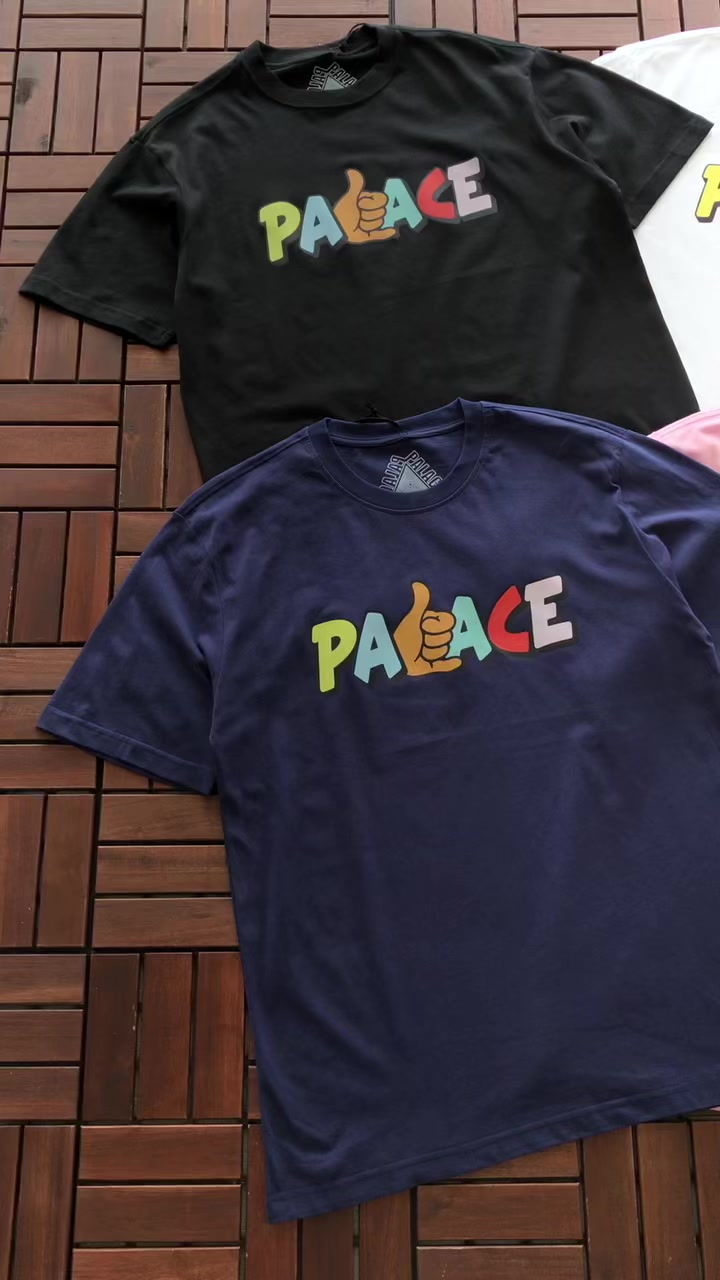 P La E T-shirt · 3
