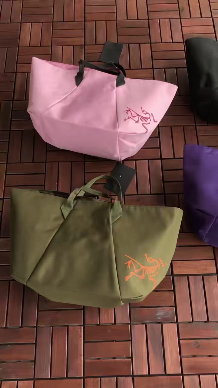 A T Yx Bag 2
