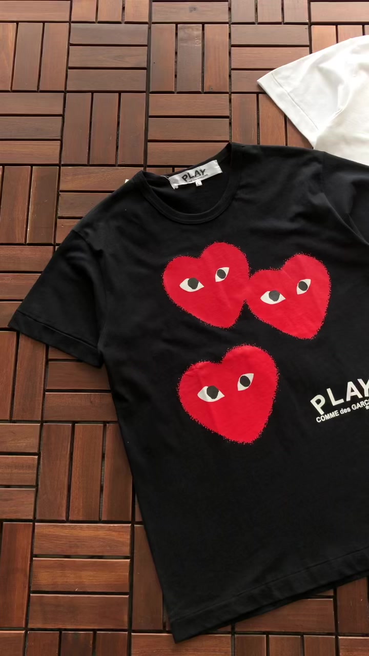 Comme des Garcons T-shirt 2