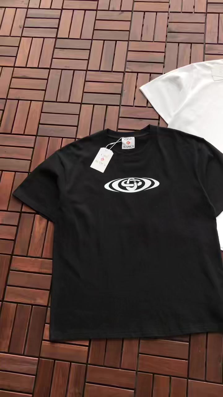 C S Bl C T-shirt · 4