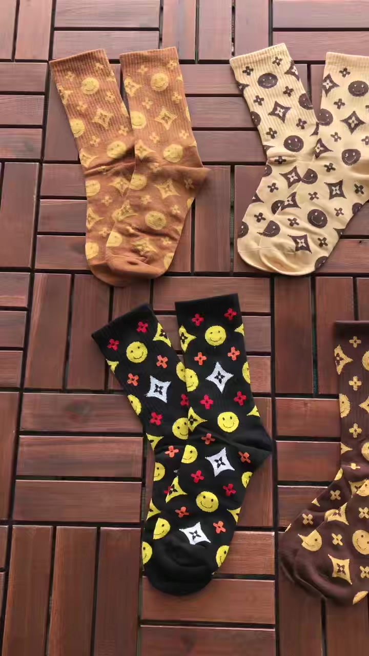 L Socks