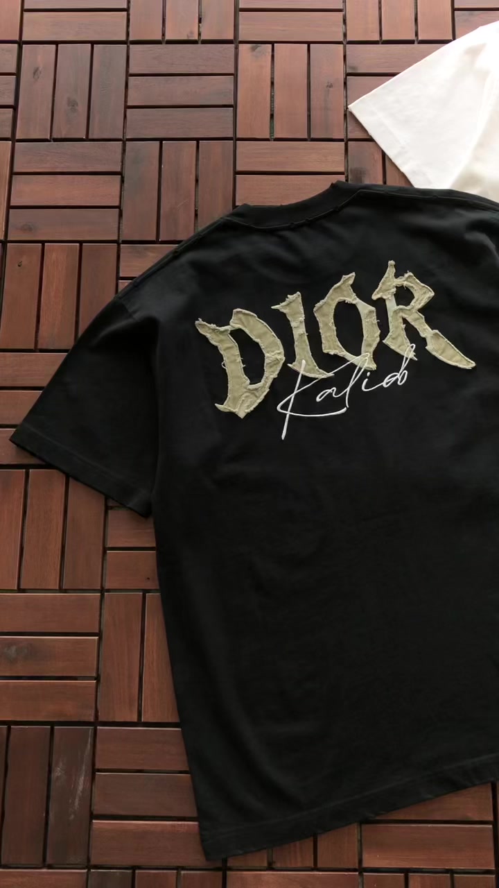 D O T-shirt 2