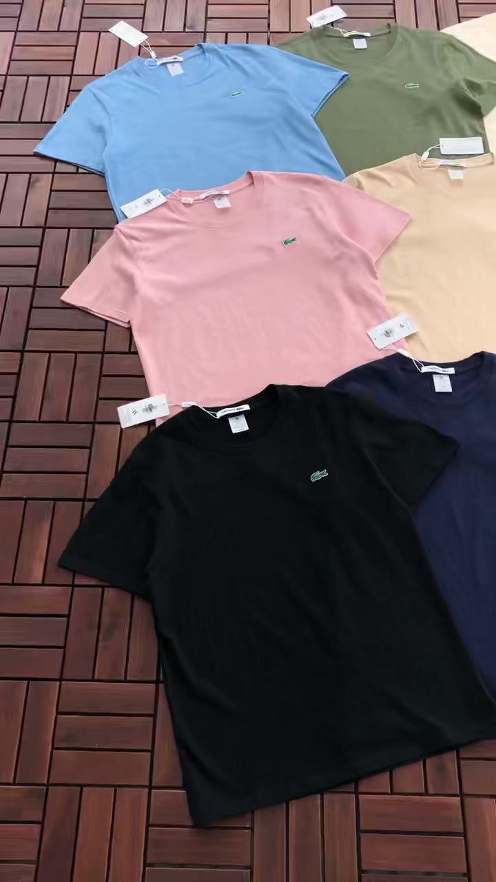 L C St T-shirt · 3