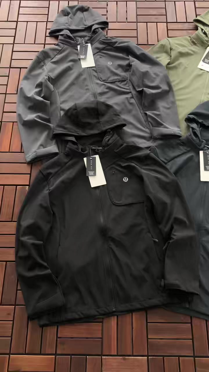 L Ul M N Jacket 3