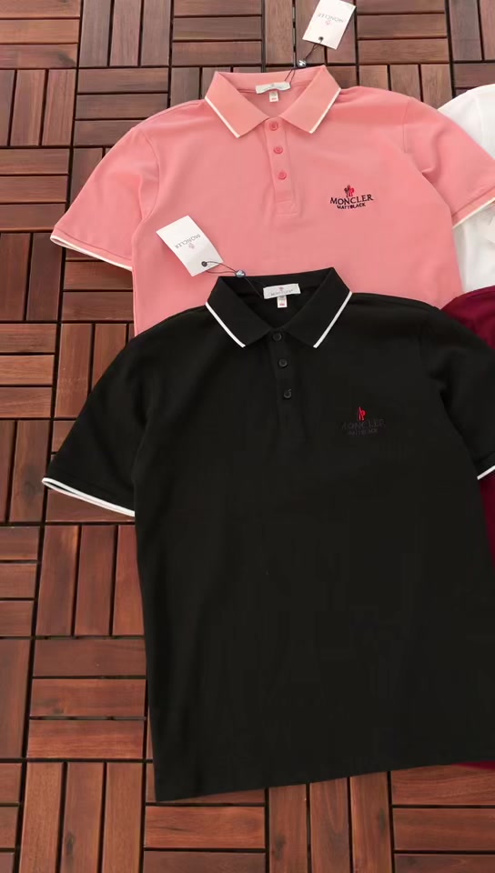 M R T-shirt 3