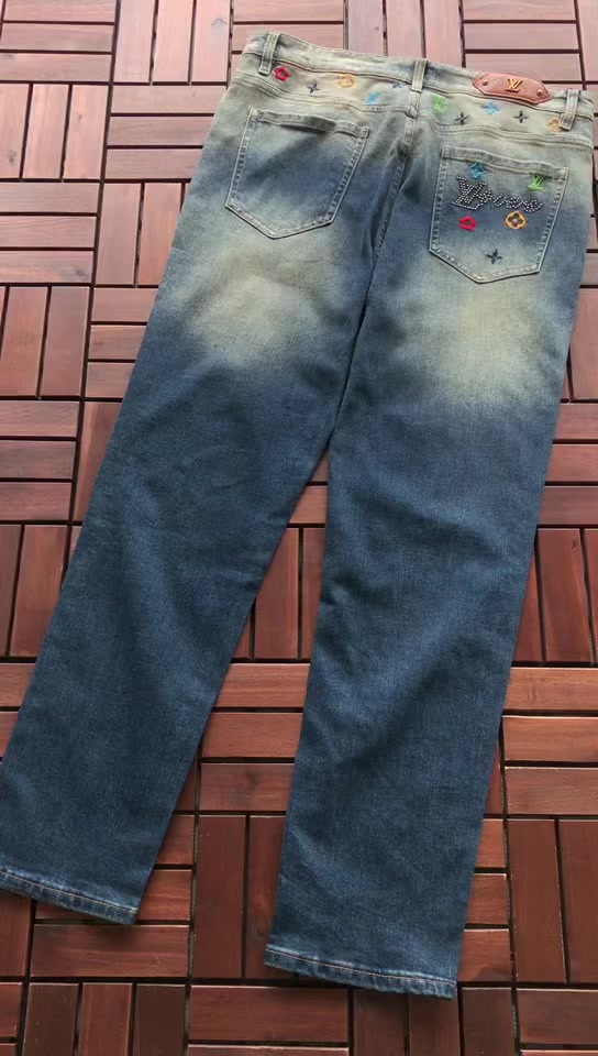 L Jeans 2