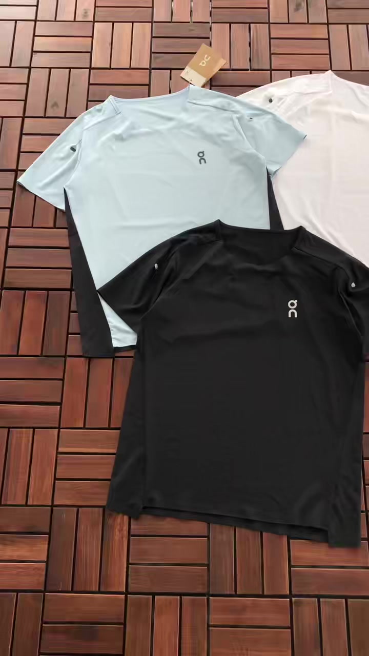 On Ru I G T-shirt