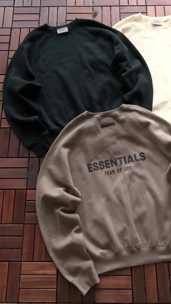 Essentials Sweater Fleece 9