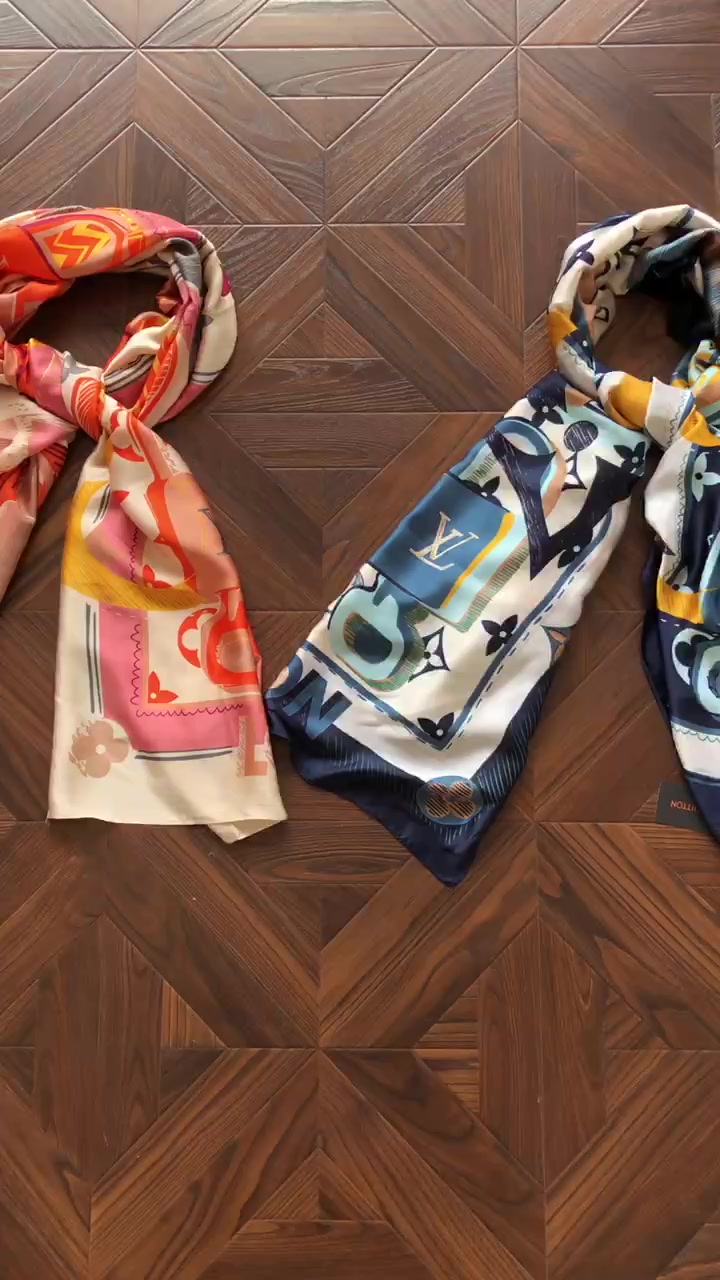 L⭐ Scarf