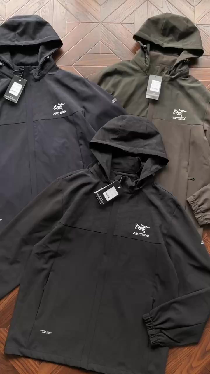 A⭐⭐t⭐⭐yx Jacket · 4