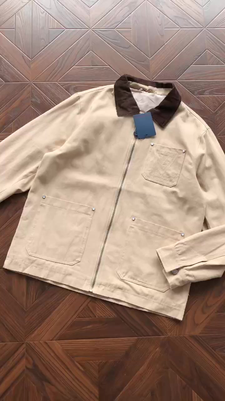 L⭐ Jacket · 4