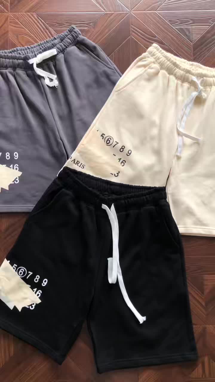 M⭐ Is⭐ N M⭐ R⭐ Ie⭐ A Shorts · 4