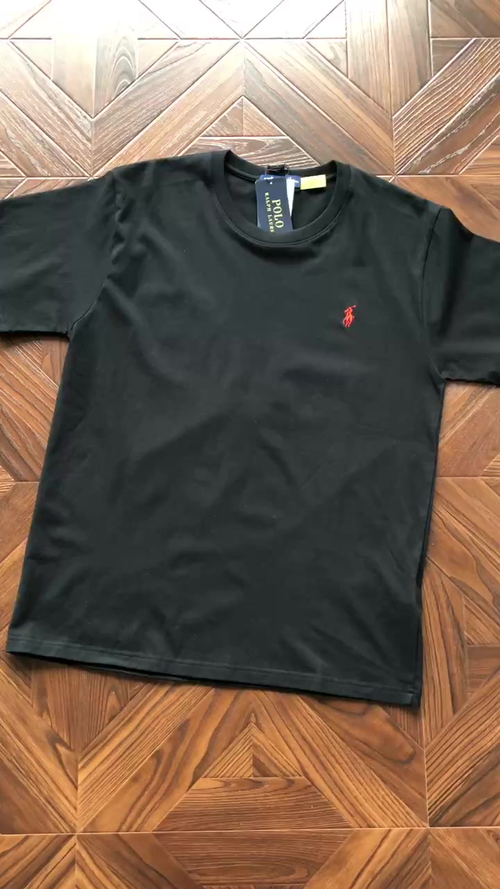 R⭐l⭐ T-shirt · 4