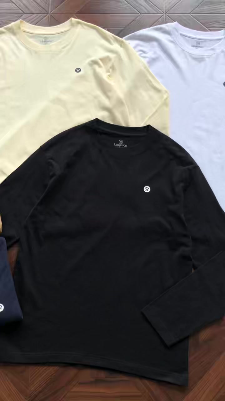 L⭐ ⭐ Ul⭐ M⭐ N Long-sleeve · 4