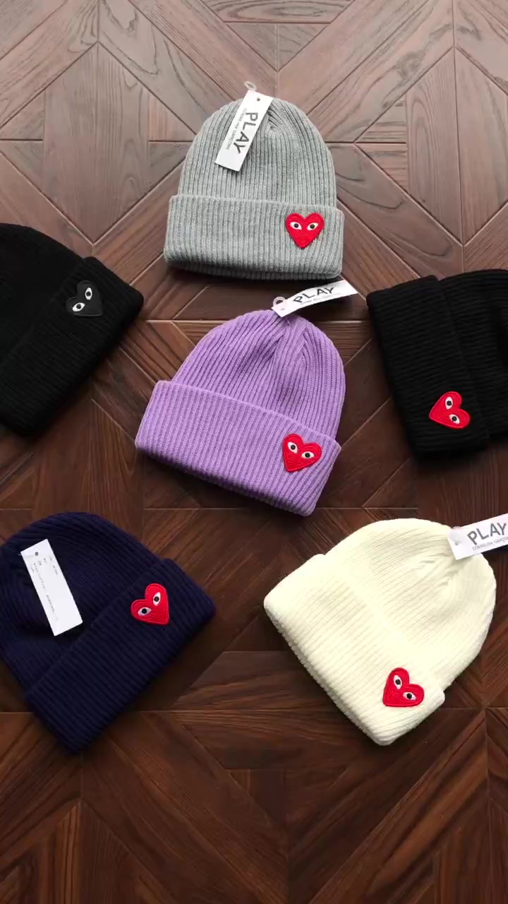 Comme des Garcons Cap 2