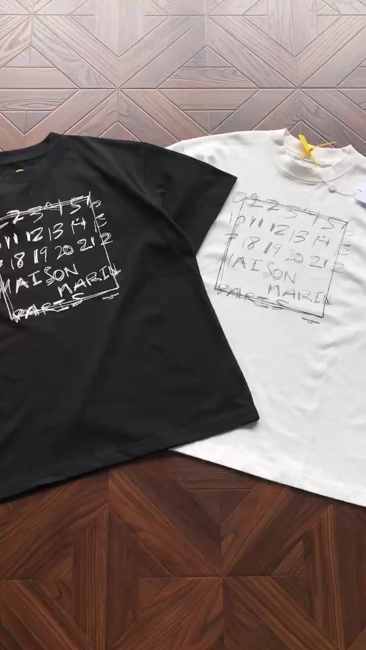 M⭐ Is⭐ N M⭐ R⭐ Ie⭐ A T-shirt · 4