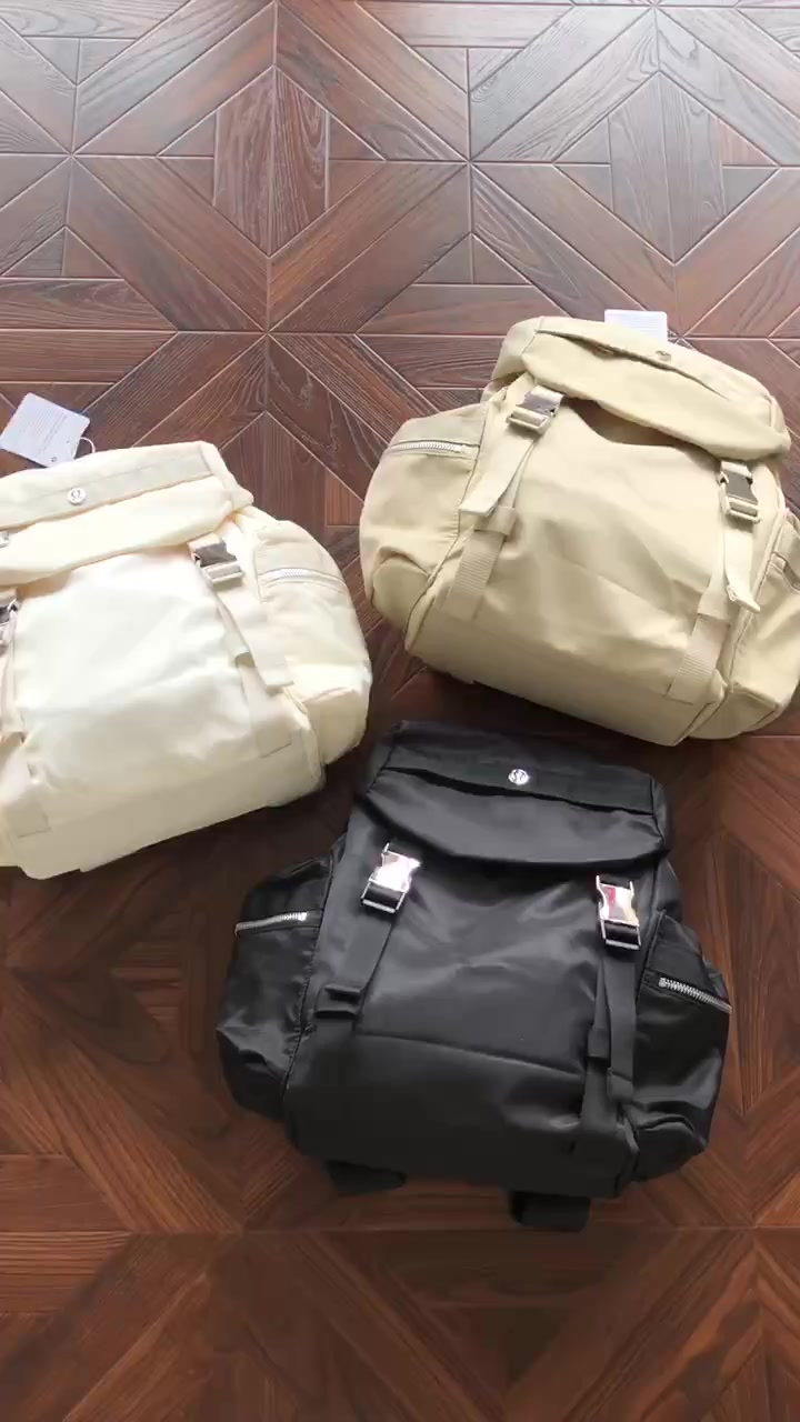 L⭐ ⭐ Ul⭐ M⭐ N Bag 3