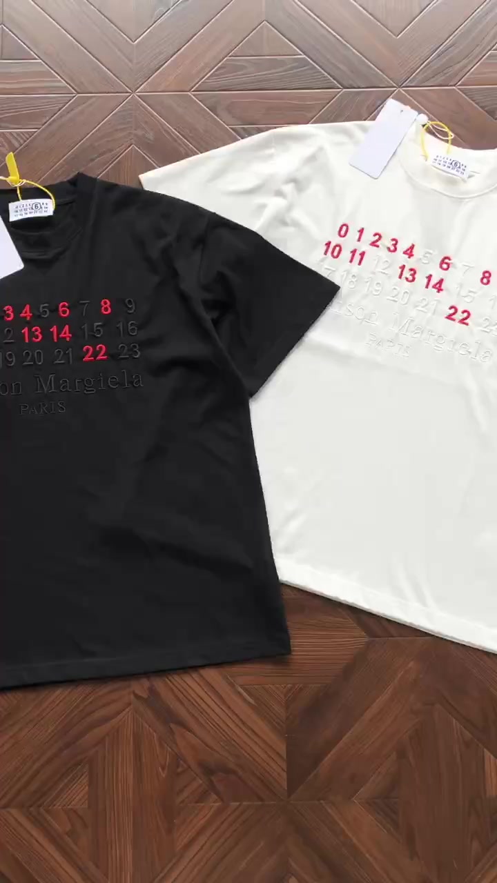 M⭐ Is⭐ N M⭐ R⭐ Ie⭐ A T-shirt · 4