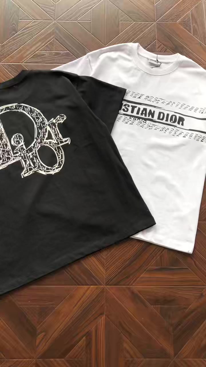 D⭐ O⭐ T-shirt · 4