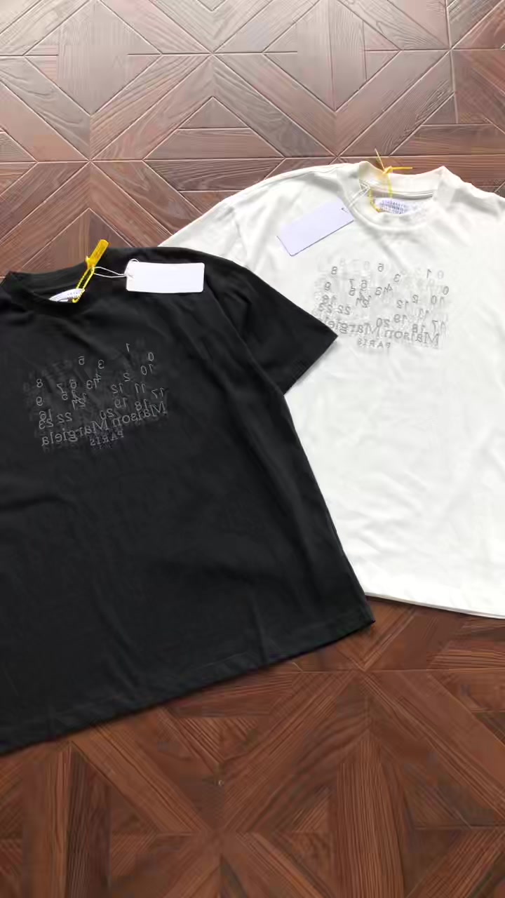 M⭐ Is⭐ N M⭐ R⭐ Ie⭐ A T-shirt · 4