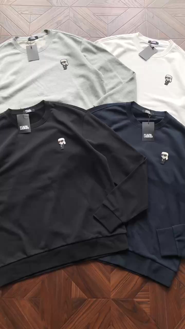 Karl Lagerfeld Sweater · 4