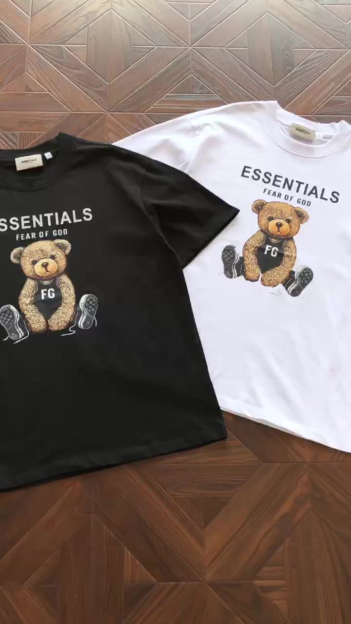 Essentials T-shirt 4