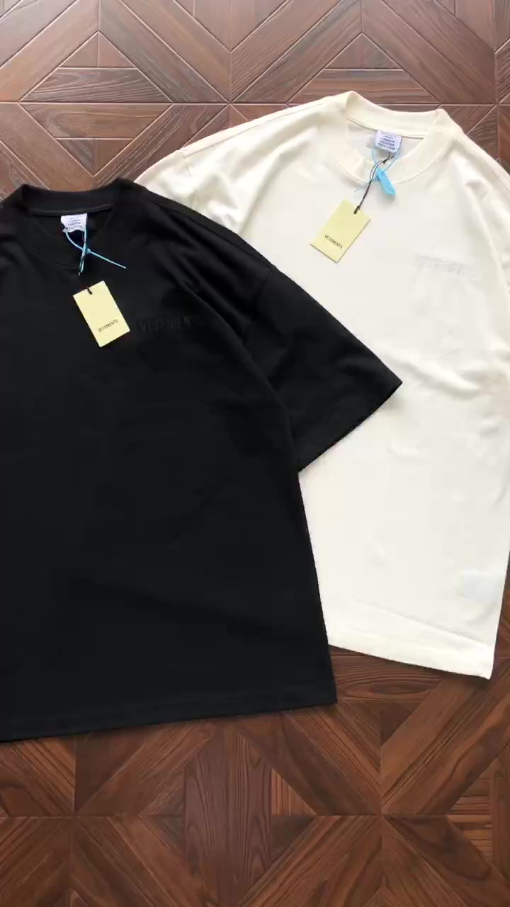 Vetements T-shirt 4