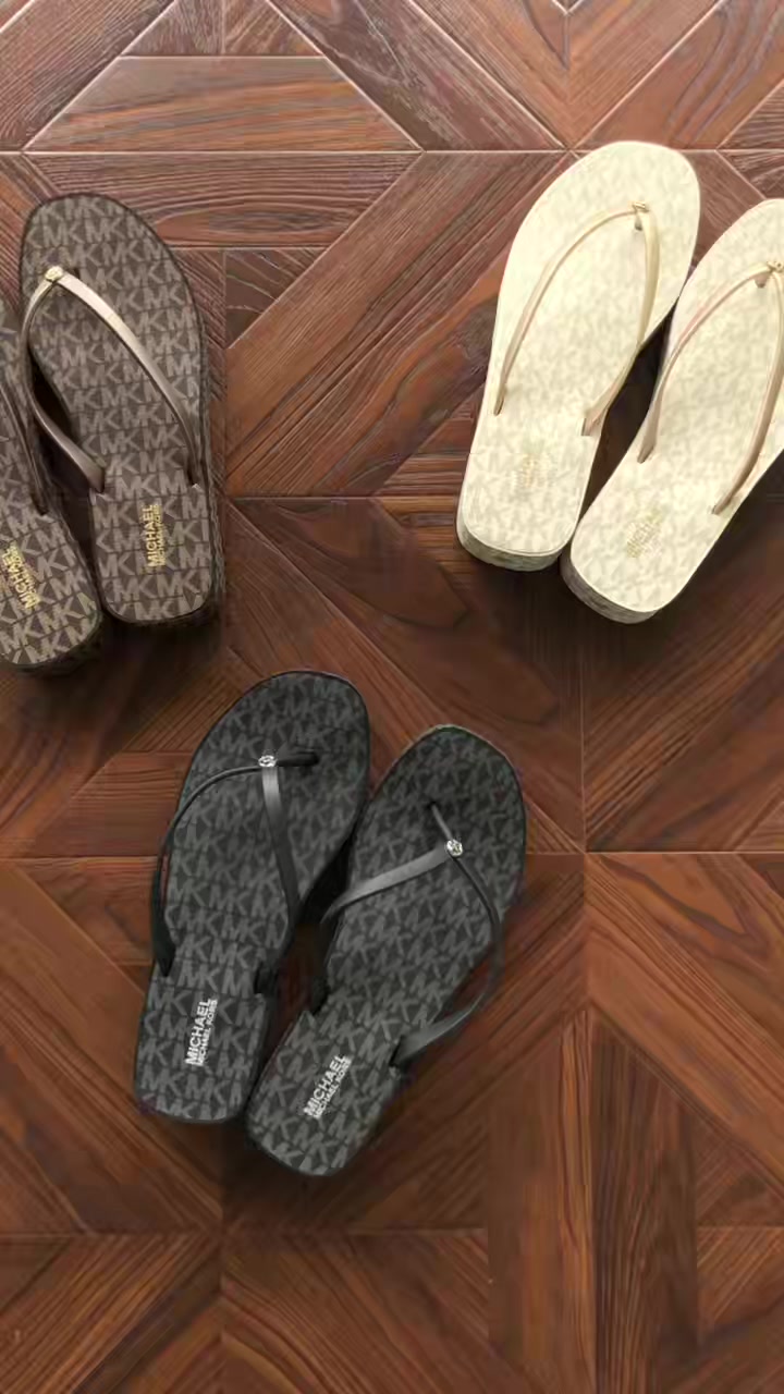 Mi⭐ H⭐ El K⭐ ⭐ S Slippers