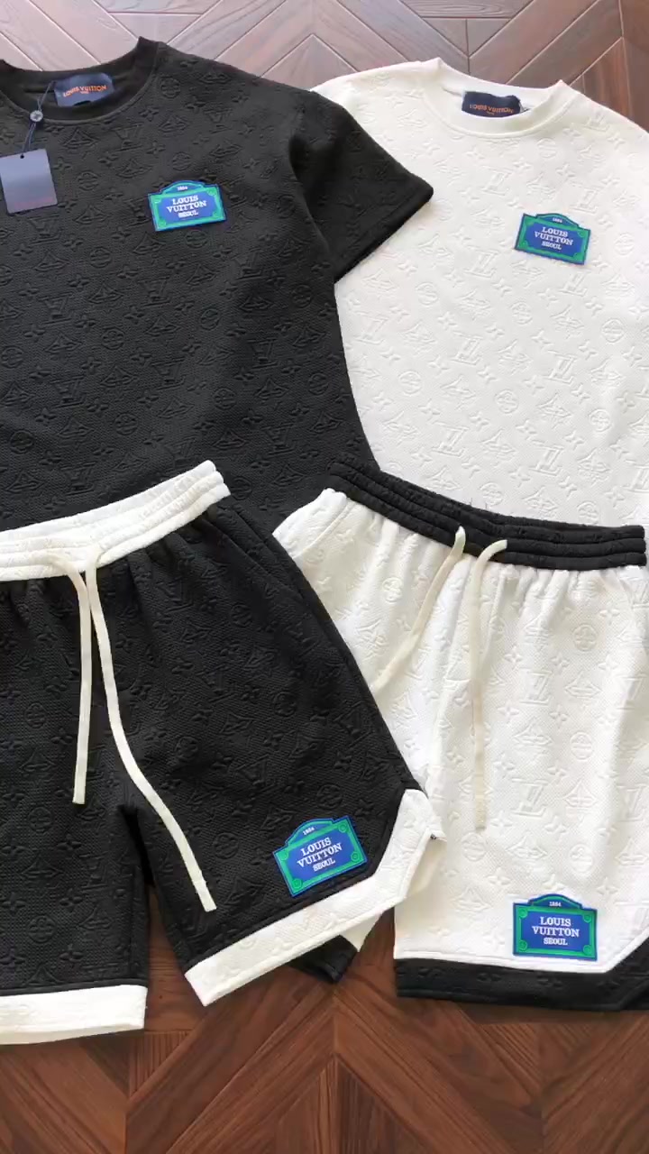 L⭐ T-shirt Shorts · 5